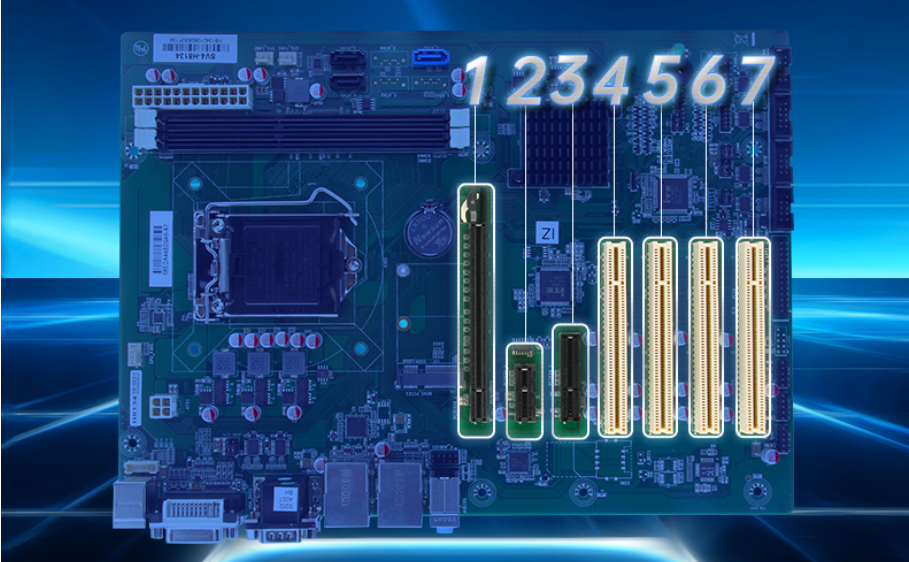 7個擴展槽分別為1個PCIex16插槽，1個PCIex4插槽，1個PCIex1插槽以及4個PCI插槽。