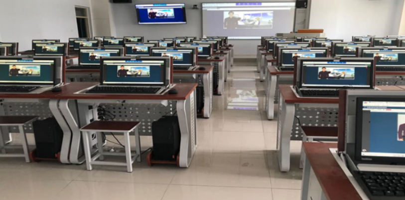 教學(xué)設(shè)備.png 教學(xué)設(shè)備.png