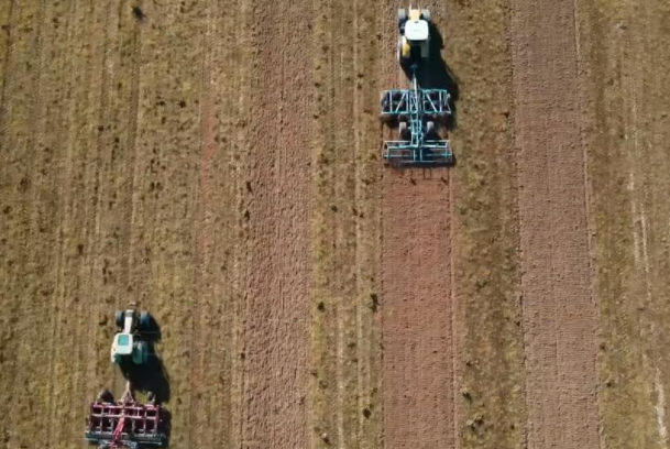 農(nóng)機無人駕駛.png 農(nóng)機無人駕駛.png