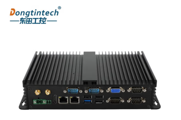 東田嵌入式工業(yè)控制器.png 東田嵌入式工業(yè)控制器.png